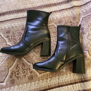 LC Lauren Conrad Black Heeled Boots